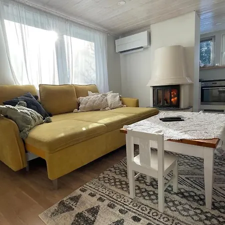 Cozy Little House Meex & Sauna - 5km From Voru 펜션 *