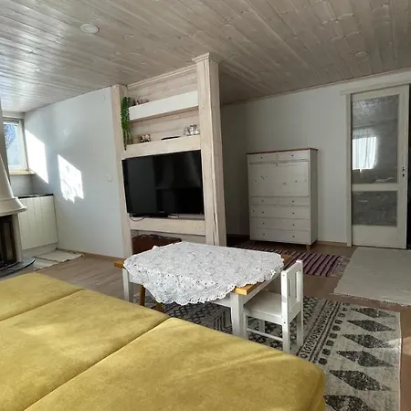 펜션 Cozy Little House Meex & Sauna - 5km From Voru *
