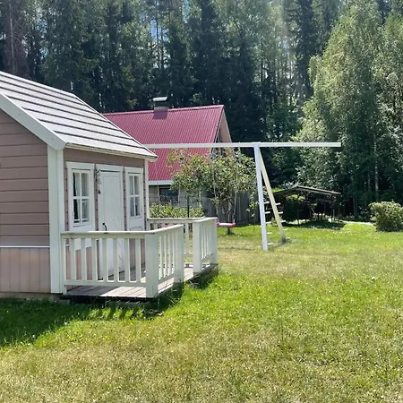 Cozy Little House Meex & Sauna - 5km From Voru 펜션 *